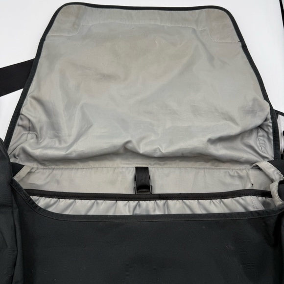 Patagonia Half Mass Messenger Crossbody Backpack Bag - Picture 11 of 14